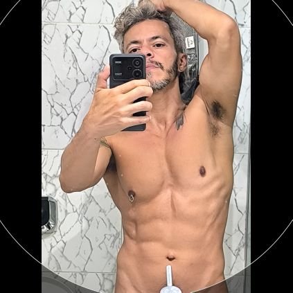 Um pouco de sarro misturado com militância e notícias pra sair da vida real chata 🤪🌻🐞🏞️🌊🌈🏳️🌈🍷🎶