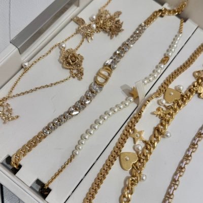 kmlyan_'s profile picture. ecom