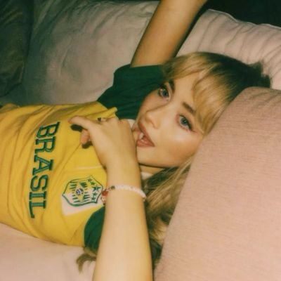 ju ❦ “I romanticize everything” ꕥ ༓༚
୨୧ 𝒯𝒶𝓇𝑜𝓁𝑜𝑔𝒶 ⋆
18𝓎 ⋆ 🏳️🌈 𝒫𝒶𝓃
🪽 tiragens 𝒻𝓇𝑒𝑒 • msg do dia via 𝒹𝓂 ꫶ 💌