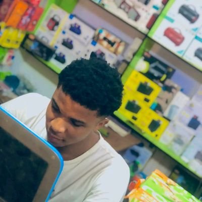 ONathaniel27699's profile picture. Manchester United fan// music lover // 
good vibes no bad energy