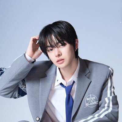 leoniverse Profile