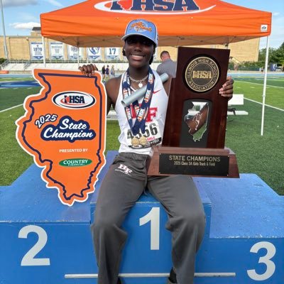 🏆🥇'25 3A State Champion 🎓 c/o ‘27. 📚🤓3.6 GPA 🔥high jump~ 5’6. 🔥long jump~ 19’1 🔥heptathlon ~40047 athlete. https://t.co/KgmbrZFItu