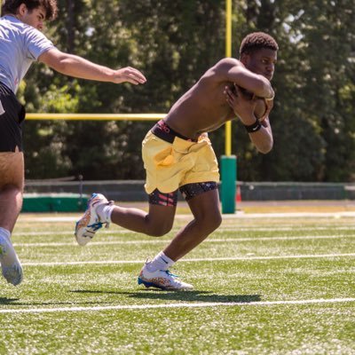 Co ‘26 /5’7 /161/Rb/Stratford High School/ 3.1 gpa @derrickgrant716@gmail.com #843-810-1038