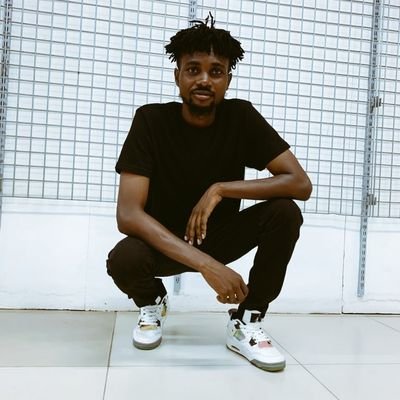 Tboydahustler_'s profile picture. Rapper🎤Singer🎙️Songwriter 📝..

🗳️ : Itzliltboy@gmail.com
☎️:+2349011016796