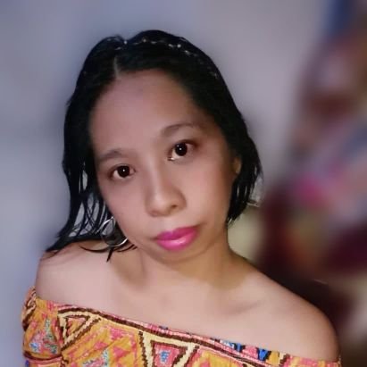 karmelvalighn's profile picture. 