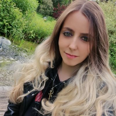 Hi and こんにちは \(⌒▽⌒)
I am a 36 years old girl living in a small town in germany and hope to find some friends here! So don´t be afraid of contacting me (⌒ω⌒)