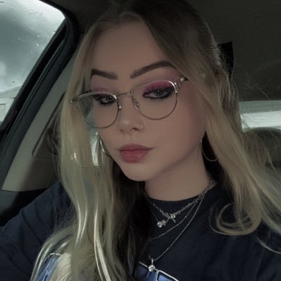 psychoxdrama's profile picture. {intense synth music playing}