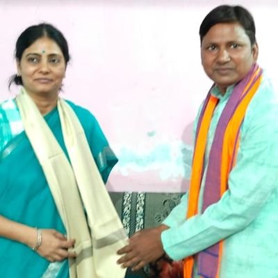 चुनार किला जोन सचिव, अपना दल एस। प्रोफेसर, अपेक्स इंस्टिट्यूट ऑफ़ मेडिकल साइंस, समसपुर, चुनार, मिर्जापुर