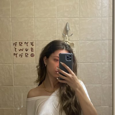 patyalmais's profile picture. Welcome to my Queendom🏰