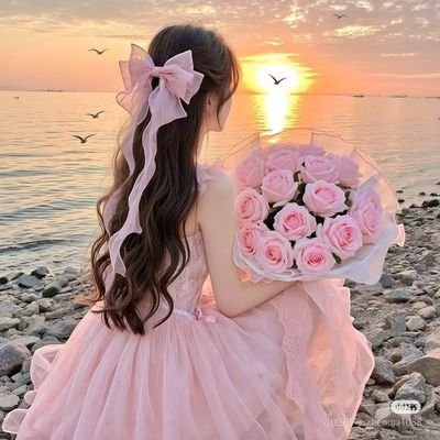 WearSmart89374's profile picture. کوئی مخلص ملے تو سنبھال کر رکھنا 💞