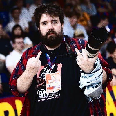 Fotógrafo profesional deportivo, y ahora de ACB del equipo @flleida
35% Depresivo acreditado
📸 @flleida
📸 @baloncestoesp
📸 @FCBQ
📸 @segrecom