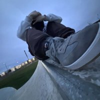 DipYuh (@dipyuhh) 's Twitter Profile