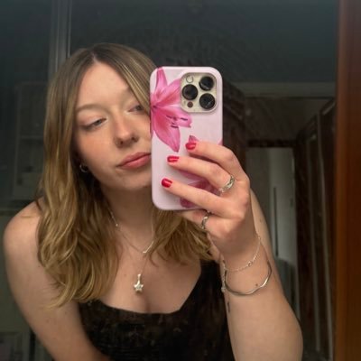 rmjsblue's profile picture. ☆ ‘you being here is my gift’ ★