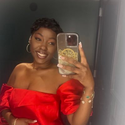 QueenValerayyy's profile picture. ♉️💚