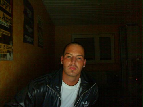 deeertywear's profile picture. 