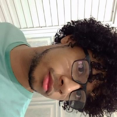 andermat11's profile picture. no me gusta el color rojo