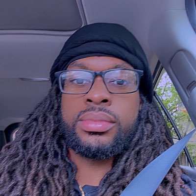Twitch Affiliate | College Graduate | Photographer | Youtuber | Animator | Filmmaker | Graphic Designer and whatever else I feel like being #BigCreatxr