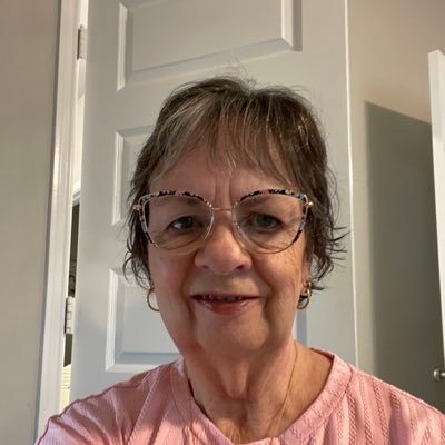 EllenCCastillo's profile picture. Bridge the Gap, at https://t.co/dG4fc625cS