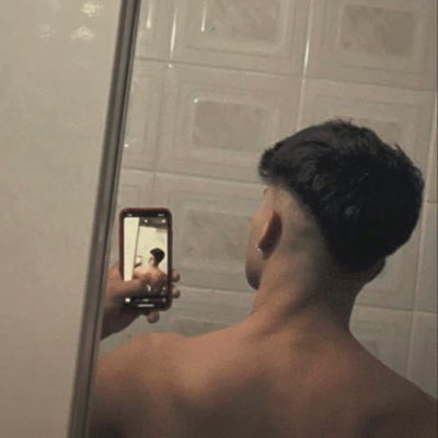 pendejo morboso y lechero con novia, buena verga amante de los buenos culos. leo propuestas por privado