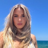 c_arrie (@c__carrie) 's Twitter Profile