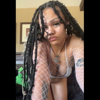🔞+ NSWF || ONLY PAGE❗️|| NO PPV OF👀 || your favorite lil succubus💋|| NO MEETS || DM for booking🕸️|| turn on the notification🔔