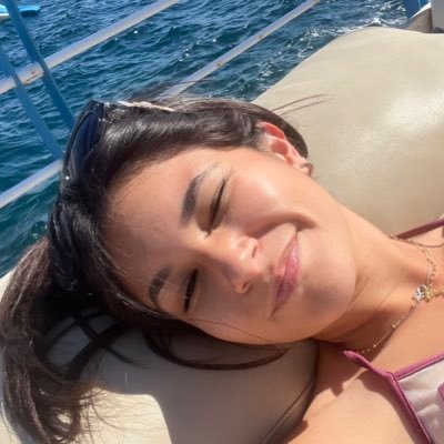 vicky_rivaspa13's profile picture. 𓆉