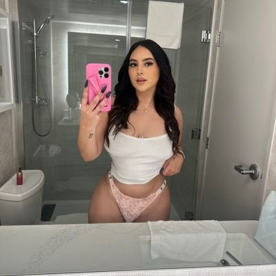 Am here for fun am calm funny lovely 😍
you can text me on my Gmail starjulia360@gmail.com