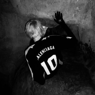 a_vo777's profile picture. 