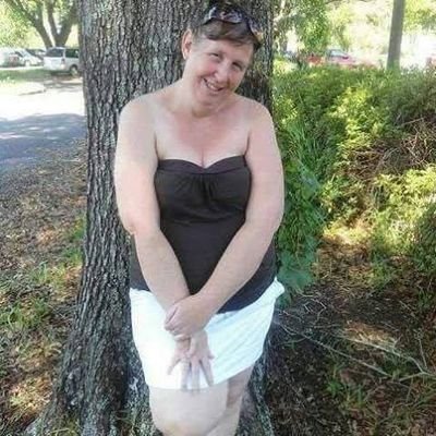 Swtwhitehonnii5's profile picture. $TeriDenney
Bisexual 
Florida