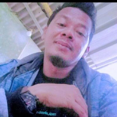 topopik353's profile picture. Positip sukses dengan airdrops