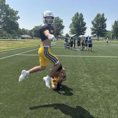 Bag so deep found a fry at the bottom💯💯
5'8
168lbs
Wr/rb
Pf/c