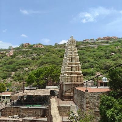 boppanaarun's profile picture. white paper...