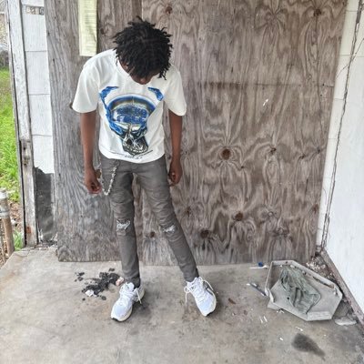 loafboycee_9's profile picture. 448