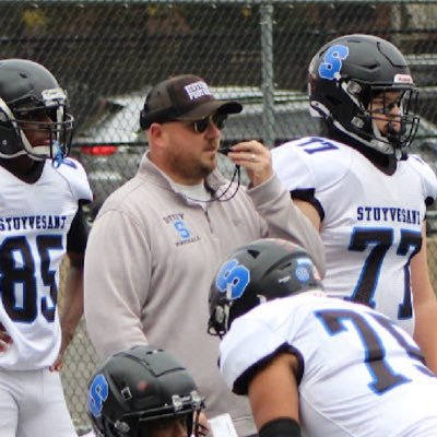 Stuyvesant HS Offensive Coordinator & Offensive/Defensive Line Coach @stuyfootball