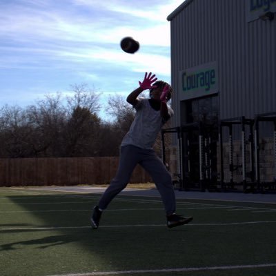 Aaron Brown *28/6ft/180/WR AHS🦅 📚3.1 GPA Contact- browniiiaaron11@gmail.com / 325-660-6333