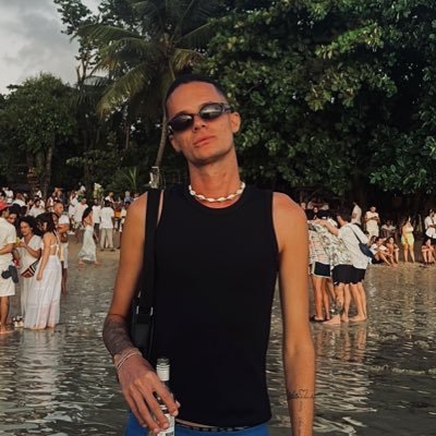 issoaquira's profile picture. 