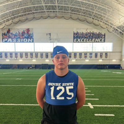 Arizona College prep+5’9/195+3.0 GPA+Multi-sport ATH+ACP ATH Leadership Council+LB+ACP Track Throwers Captain+Psalm 18:2 P#(480-341-2334)