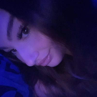 23, love roblox, the sims, cod and my bf🩷 starting fresh on this account:)