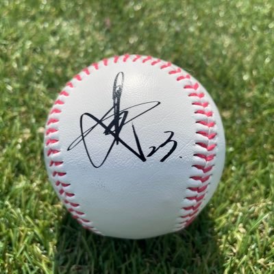 shuu_fighters52's profile picture. #lovefighters #北海道日本ハムファイターズ #池田隆英 #山崎福也 #伏見寅威 #田中正義 #郡司裕也 #松本剛 #伊藤大海 応援してます！ チーム全員好きです！ #ファイターズファンと繋がりたい #プロ野球ファンと繋がりたい 野球友達作りたいのでよろしくお願いします 無言フォロー失礼します