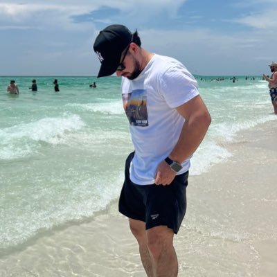 peraltajohan65's profile picture. 