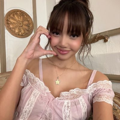 varansiaya's profile picture. varansia ❣️