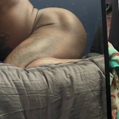 hewholovezsDICK's profile picture. HMU