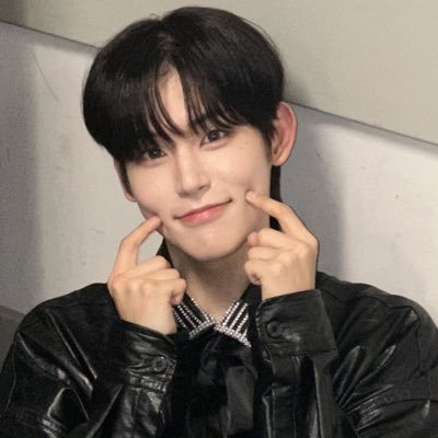 ୨ 𝐟𝐚𝐧 ୧ — a biggest simp for #서원 ꒰ ☝🏼 ꒱ ! ♡ she/her %