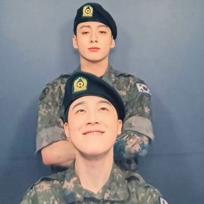 jeoji0113's profile picture. 박지민의 모든것 , 
나의 영웅 박지민, 
내 지민 🐣🌙
fan acc