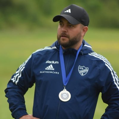*Läktarexpert i Himpa! *Tränare för IFK Norrköping F17