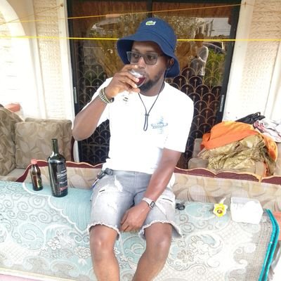 Deshawnrussel17's profile picture. Just tryna live ❤️🇬🇾