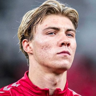 @MUFCDarren_
