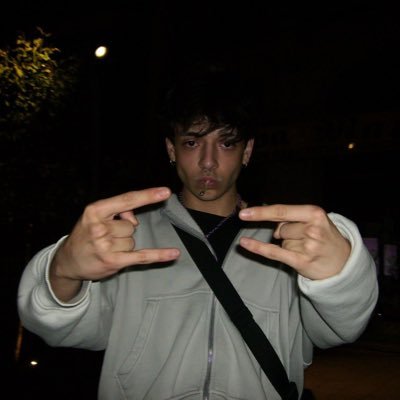 pitifumar's profile picture. 