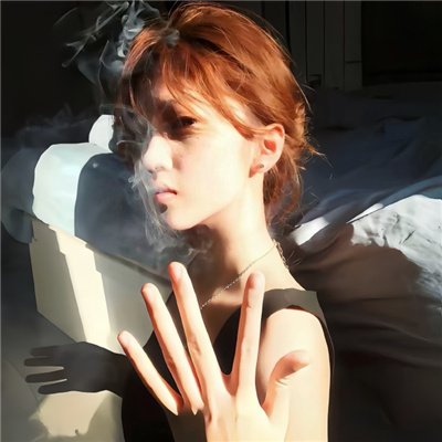 desinta92's profile picture. 