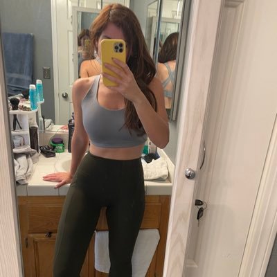 💋 Vegas Based INT'L Cover Model | Girl Next Door With A Little Bit More | World Traveler | Dogs | Sports 💋 💌 No DMs: brisandslv@gmail.com or link in bio 💌